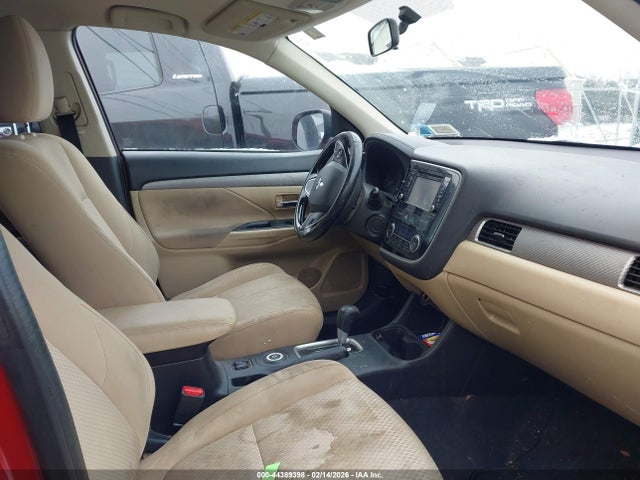 2016 MITSUBISHI OUTLANDER JA4AZ3A37GZ005488 Photo 4