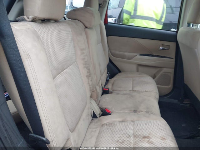 2016 MITSUBISHI OUTLANDER JA4AZ3A37GZ005488 Photo 7