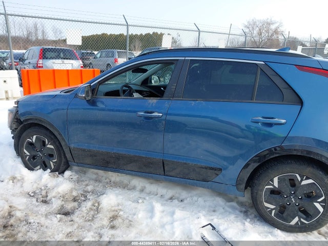 KIA Niro Ev Wave 2023 KNDCT3L16P5060999 Image 15
