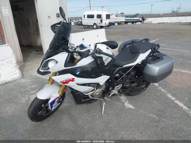 2016 BMW S 1000 WB10D1308GZ462802 Photo 1