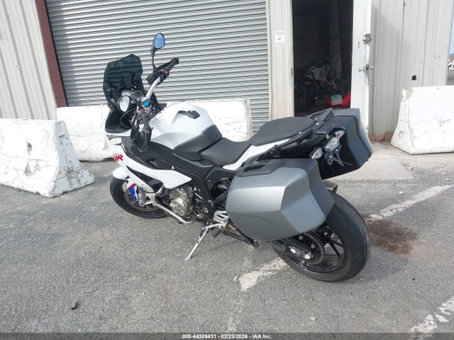 2016 BMW S 1000 WB10D1308GZ462802 Photo 2
