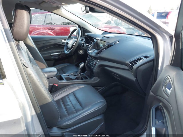 1FMCU9HD9JUB56105 Ford ESCAPE SEL