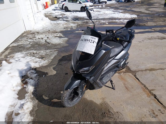 HZ2TCDMN5S1000866 Tztc Scooter