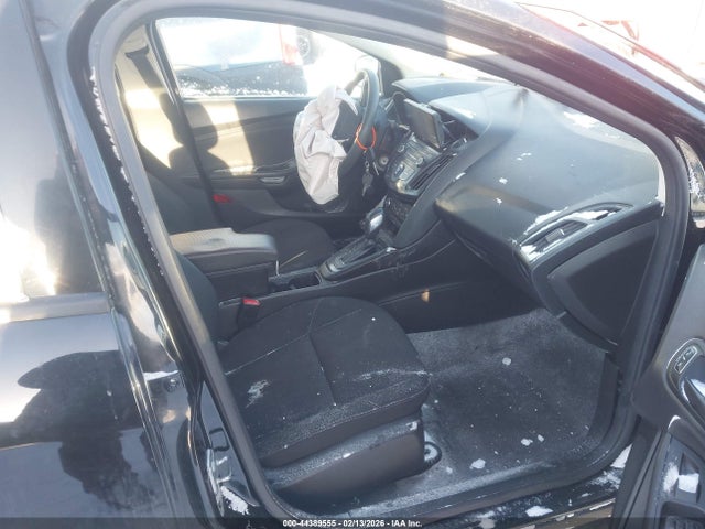 1FADP3E23JL246944 Ford FOCUS S