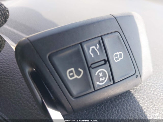 2020 Volkswagen Jetta 1.4t R-line/1.4t S/1.4t Se მანქანა იყიდება აუქციონზე, vin: 3VWCB7BU2LM016568, აუქციონის ნომერი: 44389612