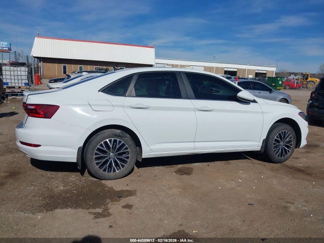 2020 Volkswagen Jetta 1.4t R-line/1.4t S/1.4t Se მანქანა იყიდება აუქციონზე, vin: 3VWCB7BU2LM016568, აუქციონის ნომერი: 44389612