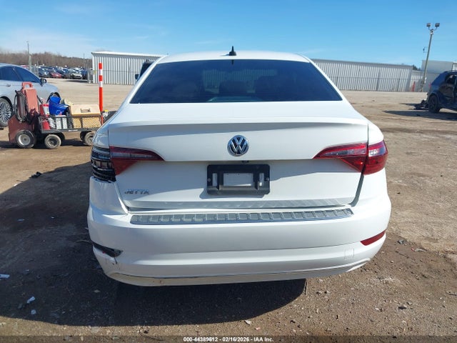 2020 Volkswagen Jetta 1.4t R-line/1.4t S/1.4t Se მანქანა იყიდება აუქციონზე, vin: 3VWCB7BU2LM016568, აუქციონის ნომერი: 44389612