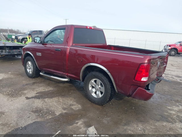 3C6JR7AG5HG718589 RAM 1500 Express 4x4 6&#039;4 Box