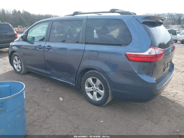 2015 TOYOTA SIENNA 5TDKK3DC6FS618941 Photo 2