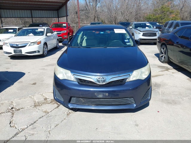 4T4BF1FK9ER425398 Toyota CAMRY LE