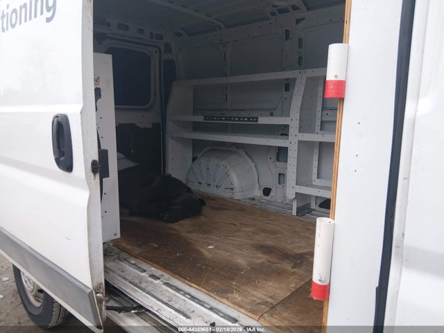 Продажа на аукционе авто 2017 Ram Promaster 1500 Low Roof 136 Wb, vin: 3C6TRVAG1HE552841, номер лота: 44389651