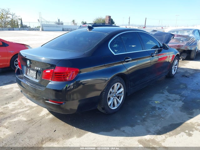 BMW 528I 2016 WBA5A5C50GD526569 Image 4