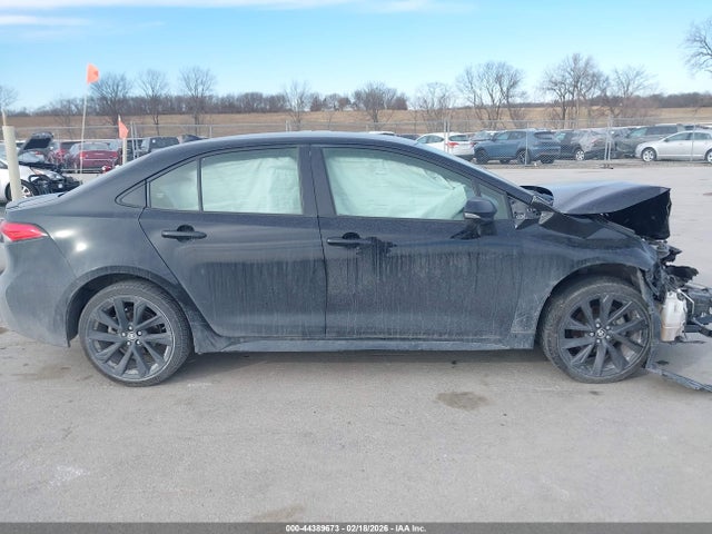 Продажа на аукционе авто 2023 Toyota Corolla Hybrid Se, vin: JTDBCMFE0PJ015581, номер лота: 44389673