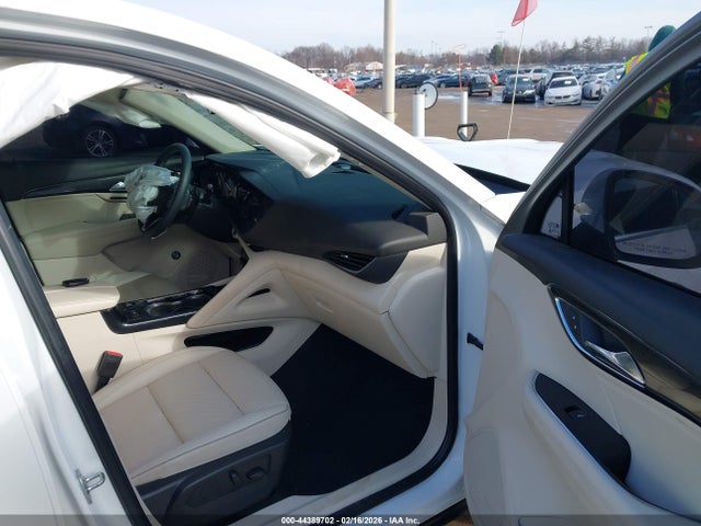 44389702 :رقم المزاد ، LRBFZPR47ND158753 vin ، 2022 Buick Envision Awd Essence مزاد بيع