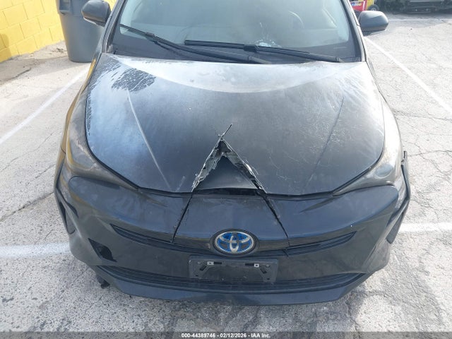 JTDKBRFUXH3029615 Toyota Prius Two