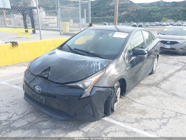 JTDKBRFUXH3029615 Toyota Prius Two