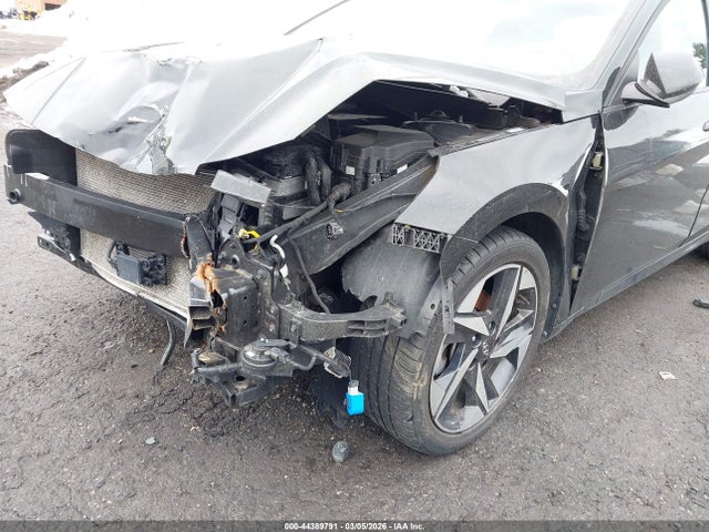Auction sale of the 2023 Hyundai Elantra Sel, vin: KMHLS4AG4PU534403, lot number: 44389791