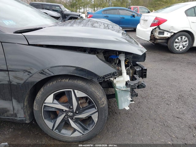 Auction sale of the 2023 Hyundai Elantra Sel, vin: KMHLS4AG4PU534403, lot number: 44389791