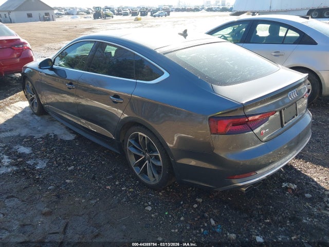 2019 AUDI S5 WAUC4CF58KA003163 Photo 2