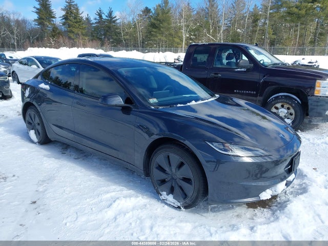 2025 TESLA MODEL 3 5YJ3E1EA4SF965552