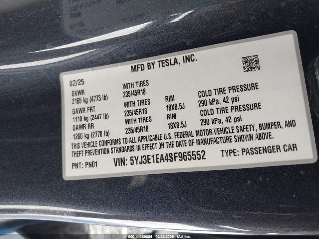 2025 TESLA MODEL 3 5YJ3E1EA4SF965552 Photo 8
