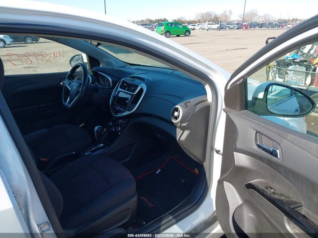1G1JD6SB6K4140021 Chevrolet Sonic Lt Auto