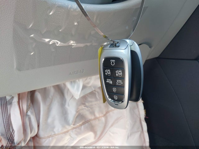 Продажа на аукционе авто 2024 Hyundai Palisade Calligraphy, vin: KM8R7DGE8RU721017, номер лота: 44389914