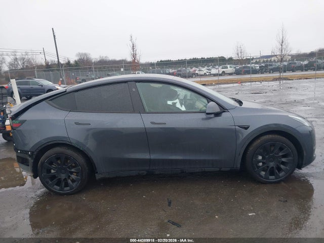 7SAYGAEE5PF941919 Tesla Model Y Awd/long Range Dual Motor All-wheel Drive
