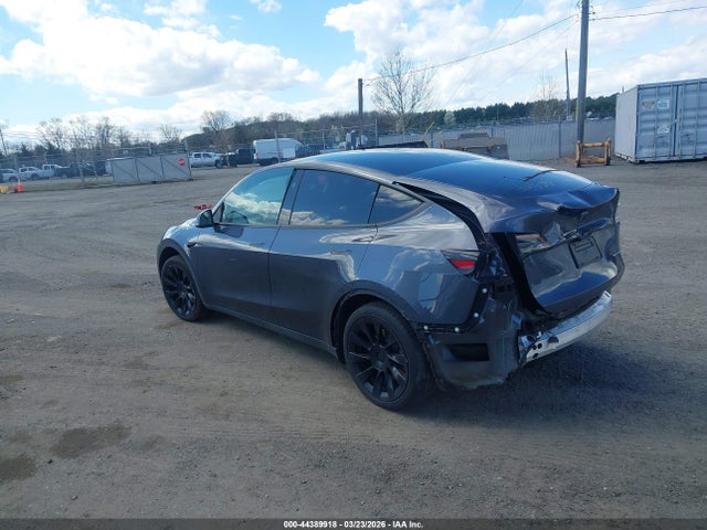 2023 TESLA MODEL Y 7SAYGAEE5PF941919 Photo 2