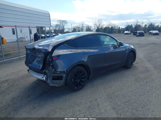 2023 TESLA MODEL Y 7SAYGAEE5PF941919 Photo 3