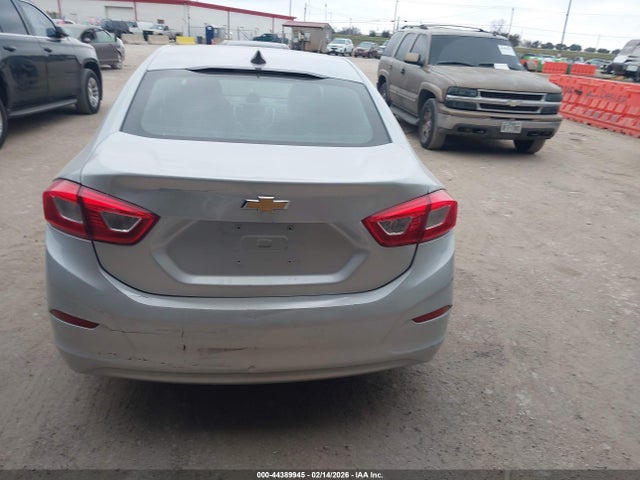 1G1BJ5SMXK7105313 Chevrolet Cruze Diesel