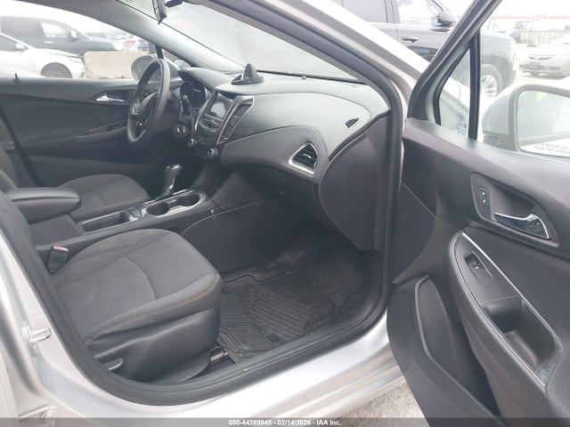 1G1BJ5SMXK7105313 Chevrolet Cruze Diesel