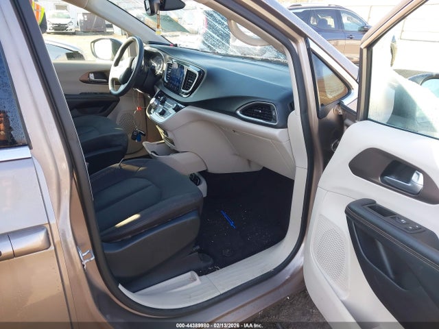 Aukcja sprzedaży 2017 Chrysler Pacifica Touring, vin: 2C4RC1DG4HR553182, numer aukcji: 44389980