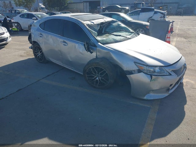 JTHBK1GG2E2120677 Lexus ES 350