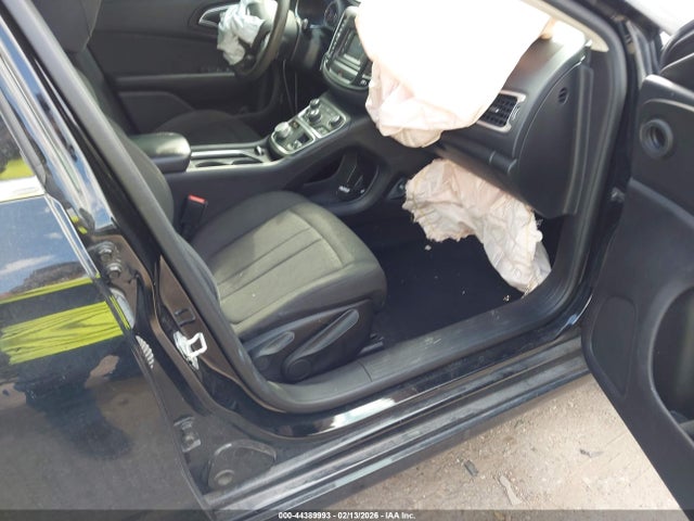 Aukcja sprzedaży 2016 Chrysler 200 Limited, vin: 1C3CCCAB9GN123657, numer aukcji: 44389993