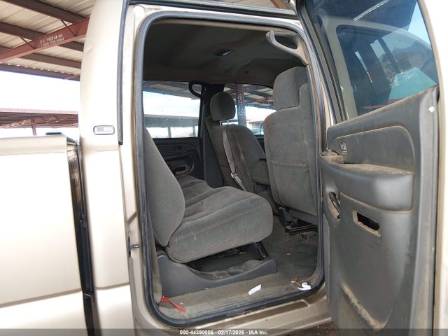 Auction sale of the 2004 Chevrolet Silverado 2500hd Ls, vin: 1GCHC23G84F113342, lot number: 44390006