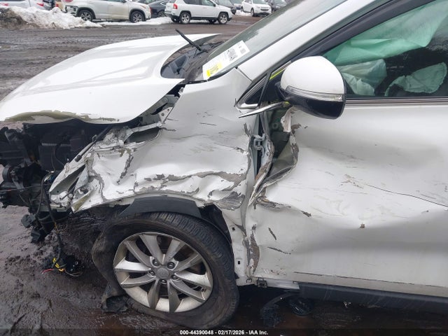Aukcja sprzedaży 2016 Kia Sorento 2.4l Lx, vin: 5XYPGDA33GG169573, numer aukcji: 44390048