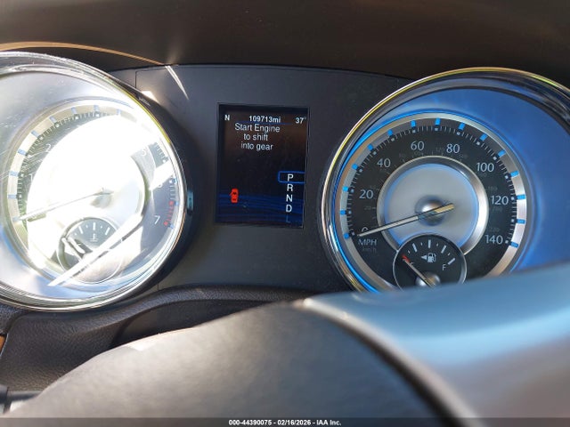 2C3CCAKG9EH157957 Chrysler 300c Awd