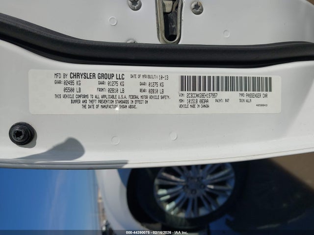 2C3CCAKG9EH157957 Chrysler 300c Awd