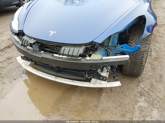 2020 Tesla Model 3 Long Range Dual Motor All-wheel Drive მანქანა იყიდება აუქციონზე, vin: 5YJ3E1EBXLF636400, აუქციონის ნომერი: 44390083
