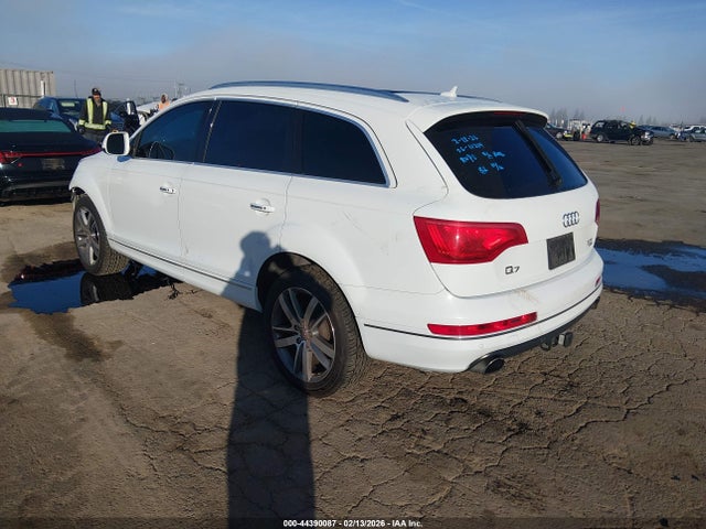 2015 AUDI Q7 WA1LGAFE6FD003997 Photo 2