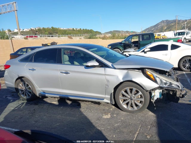 Hyundai Sonata Limited 2016 5NPE34AF3GH394033 Image 14