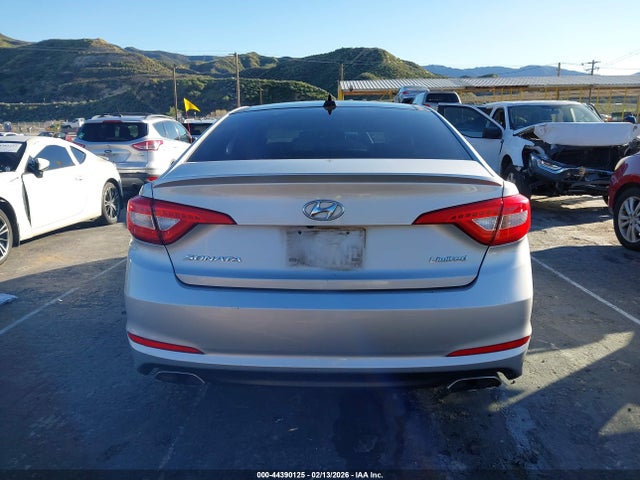 Hyundai Sonata Limited 2016 5NPE34AF3GH394033 Image 17