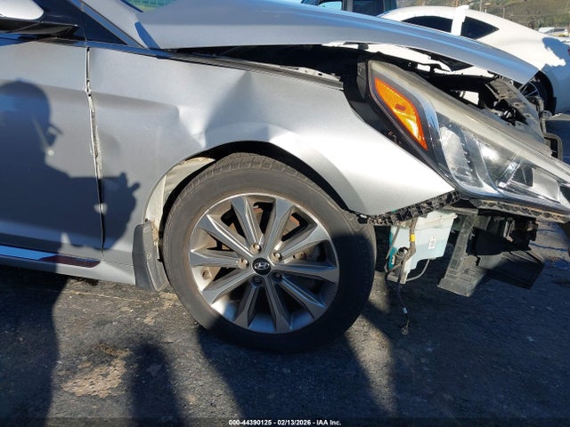 Hyundai Sonata Limited 2016 5NPE34AF3GH394033 Image 19