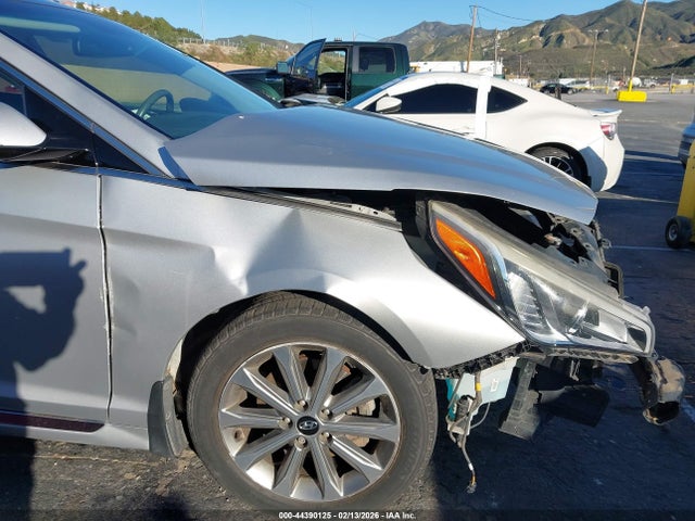 Hyundai Sonata Limited 2016 5NPE34AF3GH394033 Image 22