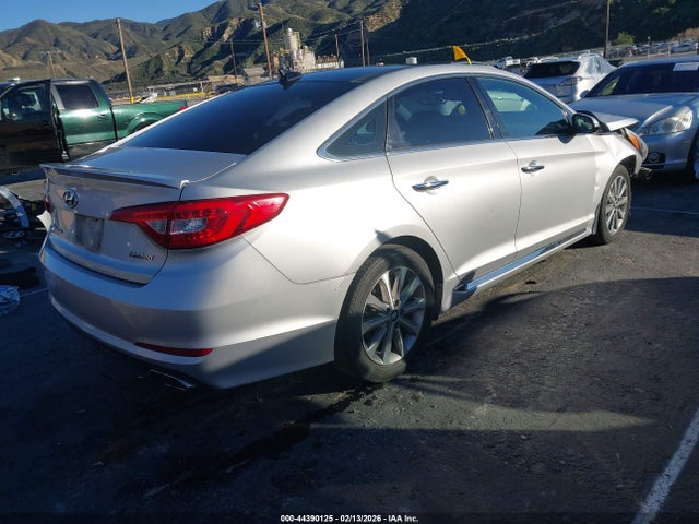 Hyundai Sonata Limited 2016 5NPE34AF3GH394033 Image 4