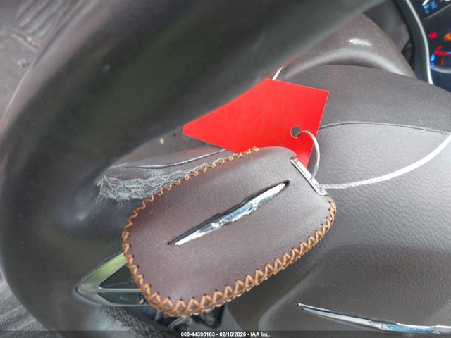 2021 CHRYSLER PACIFICA HYBRID 2C4RC1L72MR597080 Photo 10