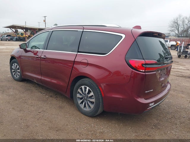 2021 CHRYSLER PACIFICA HYBRID 2C4RC1L72MR597080 Photo 2