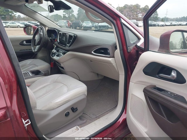 2021 CHRYSLER PACIFICA HYBRID 2C4RC1L72MR597080 Photo 4