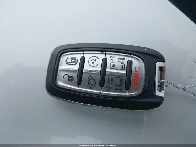 2023 CHRYSLER PACIFICA 2C4RC1BG1PR512123 Photo 10